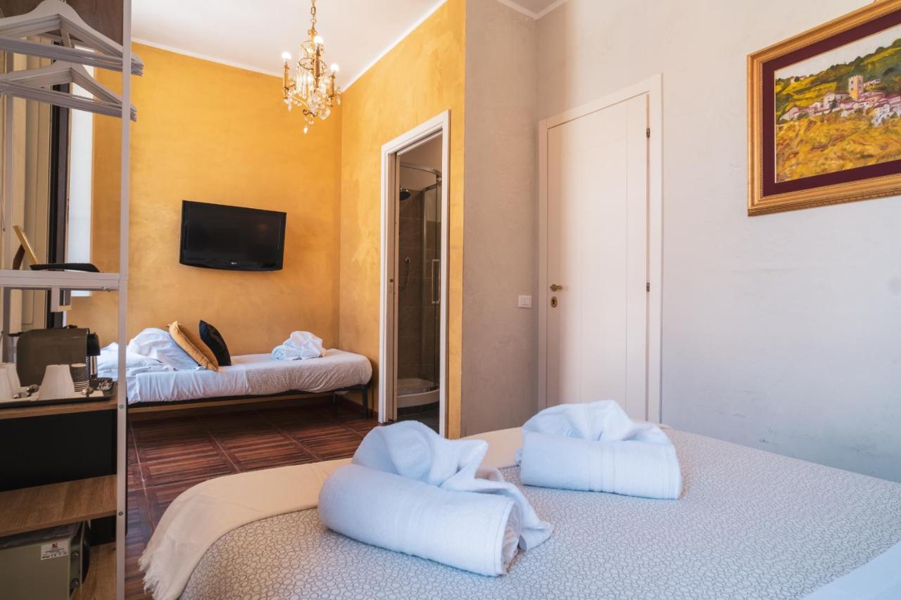 Golden Piazza Di Spagna Affittacamere 3*