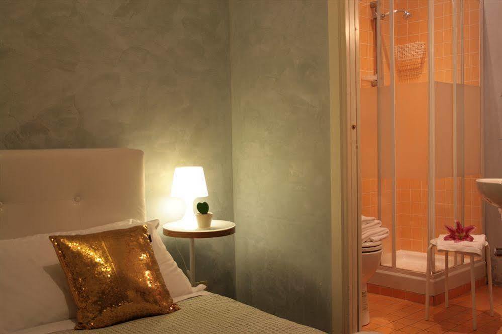 Golden Piazza Di Spagna Affittacamere 3*