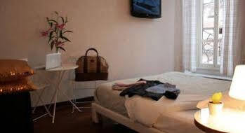 Golden Piazza Di Spagna Affittacamere 3*